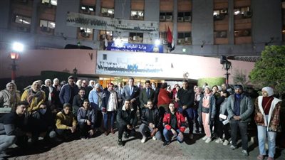 وزيرا الرياضة والتعليم العالي يودعان المشاركين في 