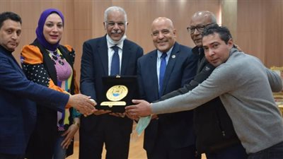 وفد الاتحاد المصري لكرة القدم يزور جامعة أسوان