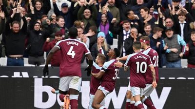 وست هام ينتهي من مهمته في أستون فيلا ويتمركز في الترتيب الخامس بالبريميرليج