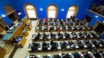 أول دولة في حلف الناتو تدعو لحظر الطيران فوق أوكرانيا