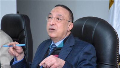 محافظ الإسكندرية متابعة دورية ومفاجئة للأسواق ونشر الخطوط الساخنة 