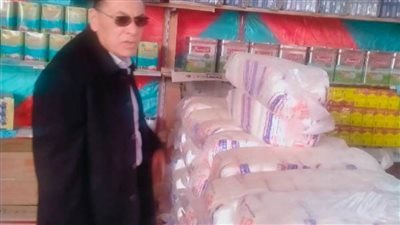محافظ الشرقية يفاجئ مخابز القنايات للتأكد من وزن رغيف العيش ويتفقد معرض أهلًا رمضان 