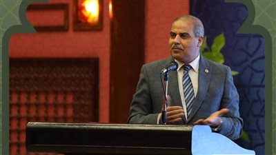 رئيس جامعة الأزهر يدعو لمنع غير المتخصصين من تصدر الفتوى
