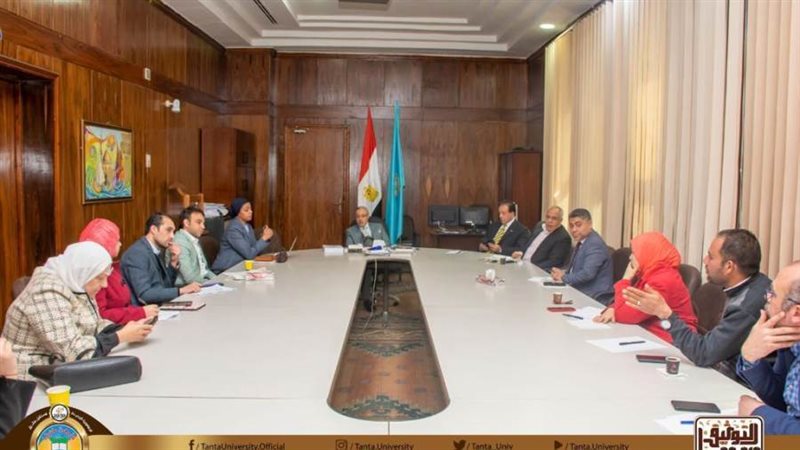 خلال الاجتماع