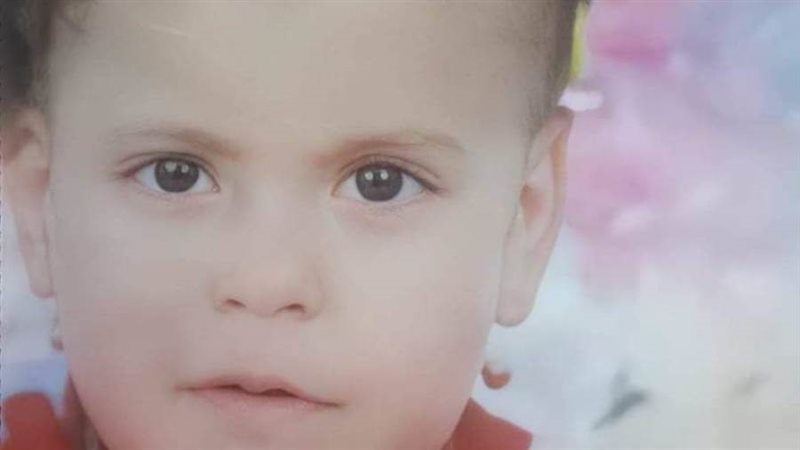 الطفله المتوفيه