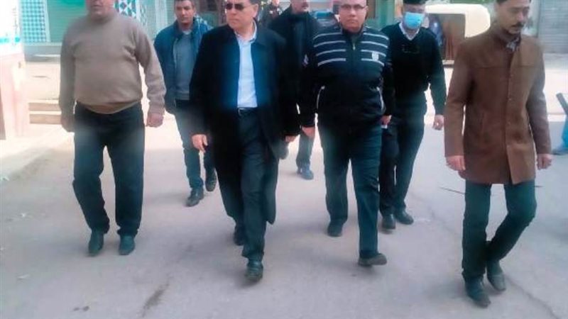 محافظ الشرقية خلال