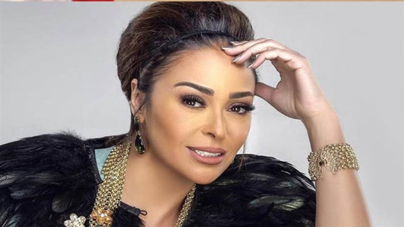 الفنانة داليا البحيري