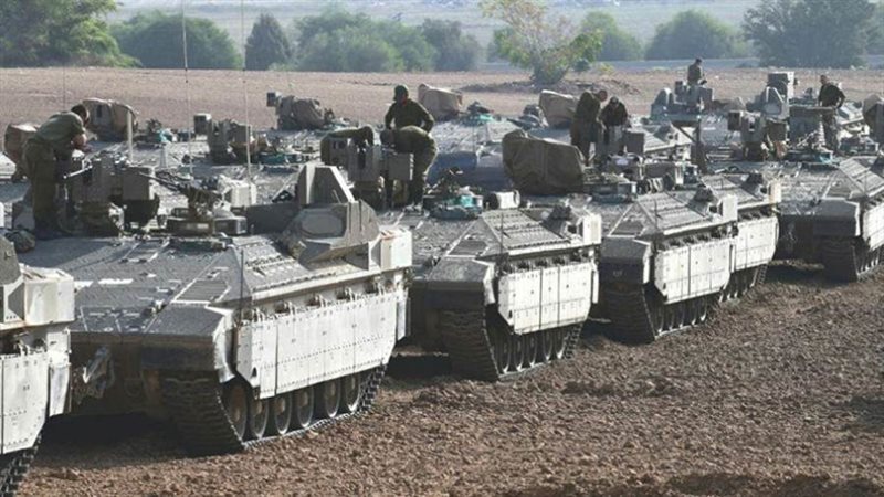 جرافات ودبابات إسرائيلية