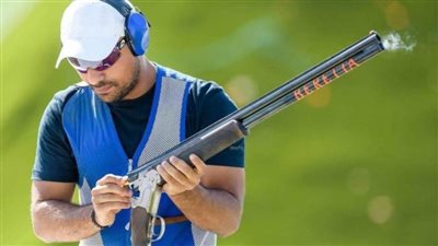 إنجاز تاريخي .. عزمي محيلبة يتوج بذهبية كأس العالم للرماية بقبرص