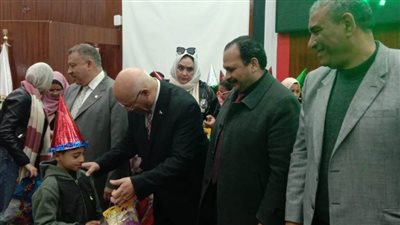 رئيس جامعة بنها: نحرص على تحقيق التكافل الاجتماعي والمشاركة المجتمعية 