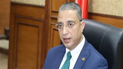 محافظ الفيوم يشارك في احتفالية تسليم 250 