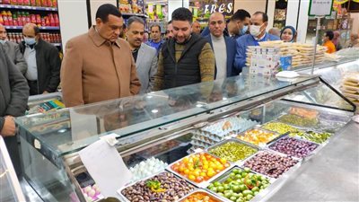 محافظ البحيرة يتابع ضبط الأسعار بالأسواق والسلاسل التجارية والمخابز السياحية بدمنهور
