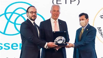 الشباب والرياضة تفتتح باب التقديم للمرحلة الثانية من البرنامج التدريبي لخريجي الهندسة