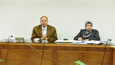 محافظ أسيوط يناقش الموقف التنفيذى لمشروعات الصحة والتضامن الاجتماعي بالمبادرة الرئاسية 