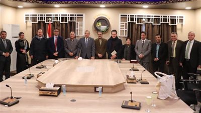 رئيس جامعة الأزهر يلتقي رموز الفن.. ويؤكد أهمية دور الفن في إبراز القيم المجتمعية