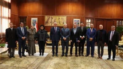 رئيس جامعة المنوفية يستقبل رئيس تحرير 