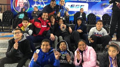 سباحو نادي المنيا يحصدون الميداليات ببطولة الصعيد بالغردقة