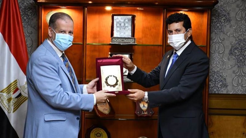 وزير الرياضة