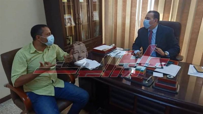 محرر روزاليوسف ووكيل