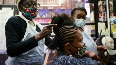 النواب الأمريكي يقر تشريعا يحظر التمييز ضد أشخاص لديهم تسريحات شعر محددة