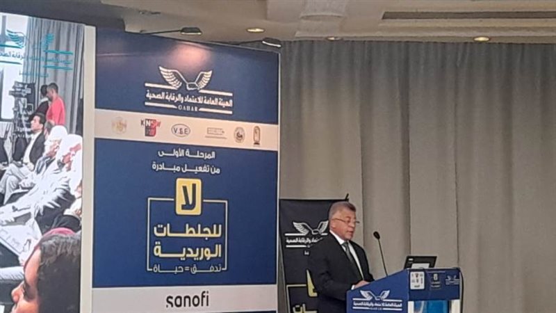 أشرف إسماعيل خلال