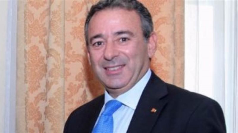 السفير شريف كامل