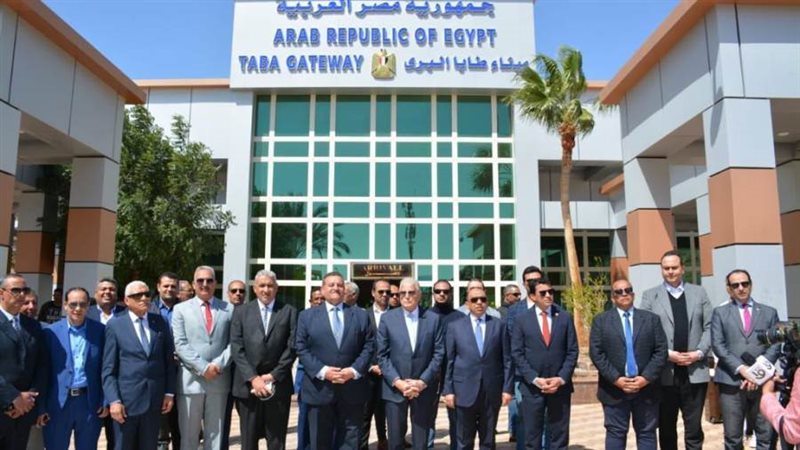 خلال تفقد منفذ طابا