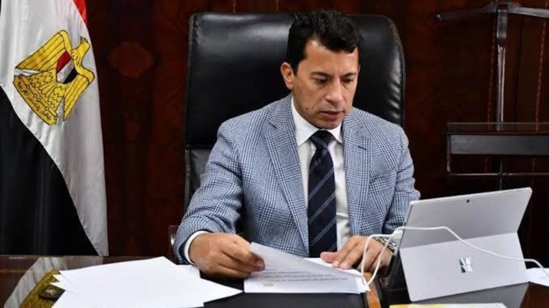 الدكتور أشرف صبحي