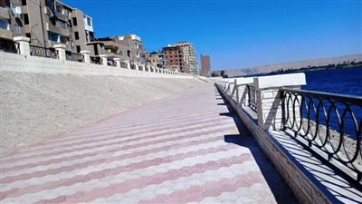 محافظ سوهاج يتابع أعمال تطوير كورنيش المراغة بتكلفة تخطت 6 ملايين جنيه