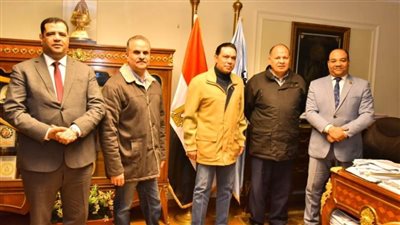 محافظ أسيوط يجتمع بعدد من أعضاء مجلسي الشيوخ والنواب لبحث مطالب المواطنين وتلبية احتياجاتهم