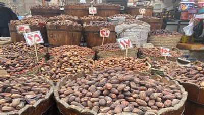  أسعار أنواع البلح قبل حلول شهر رمضان 2022