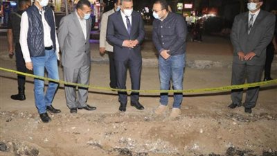 محافظ سوهاج يتفقد أعمال إحلال وتجديد خطوط المياه بطريق سوهاج 