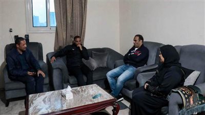 وفد الأهلي يزور أسرة زياد إيهاب.. والخطيب يؤكد: النادي لن يتخلى عن أبنائه