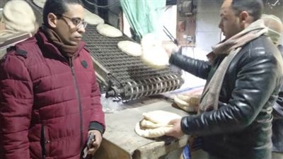 ضبط مخبزين تصرفا في الدقيق المدعم بالبيع في السوق السوداء بالبحيرة