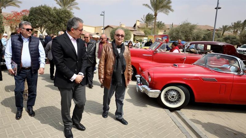 العنانى اثناء اففتاح