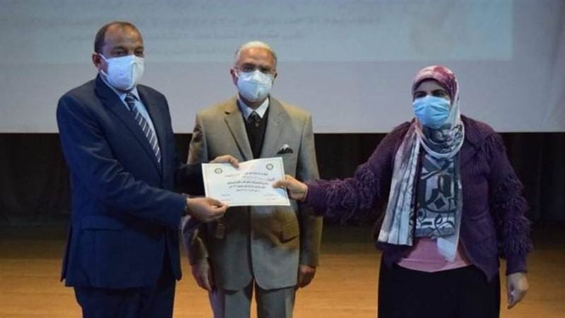 تكريم الامهات المثاليات