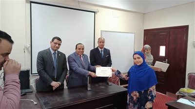 جامعة سوهاج تختتم دورة إعداد المعلم الجامعي الـ٥٨ عبر الفيديو كونفرانس