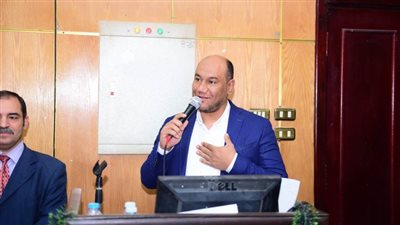 رئيس جامعة سوهاج يشهد فعاليات ملتقى التوظيف التاسع لخريجي كلية الزراعة