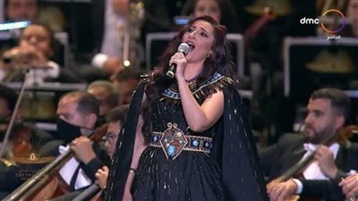 السوبرانو أميرة سليم لوالدتها: 