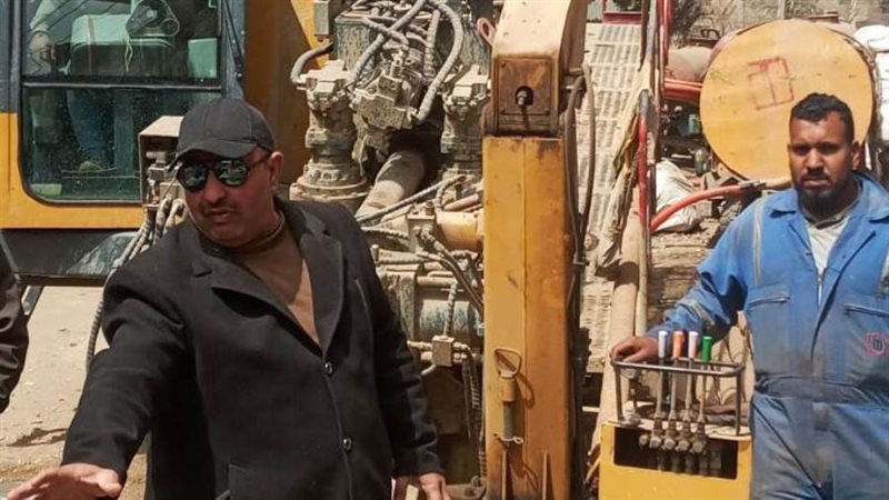 جانب من متابعة الأعمال