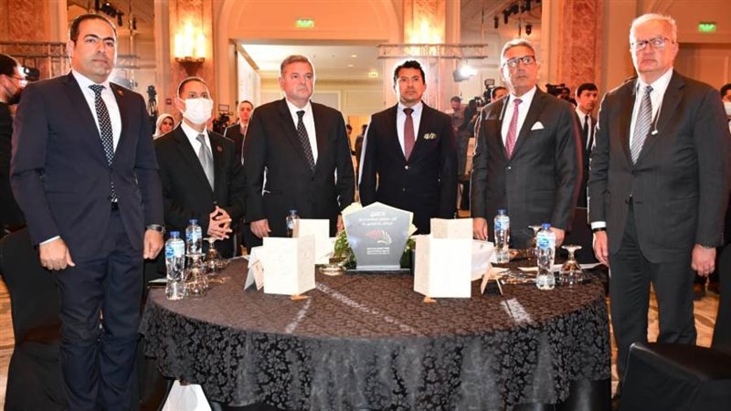 من الاحتفالية