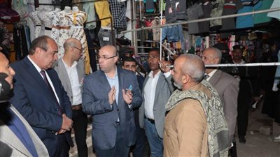 محافظ بني سويف يحيل نائب رئيس أهناسيا ومسؤولي الإشغالات للتحقيق  