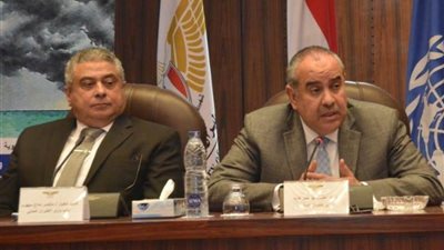   نائب وزير الطيران: لا صحة للشائعات بوجود تأثير إشعاعى لما يجرى بأوكرانيا على مصر 