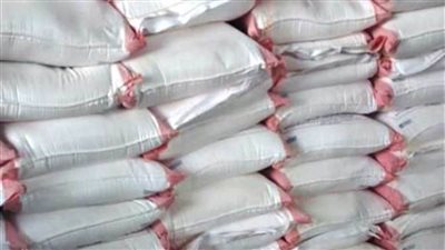 ضبط 25 طن دقيق وزيت طعام مجهول المصدر بحملة تموينية بالقليوبية 