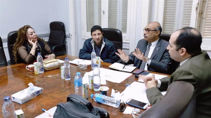 لقاء نقيب البيطريين