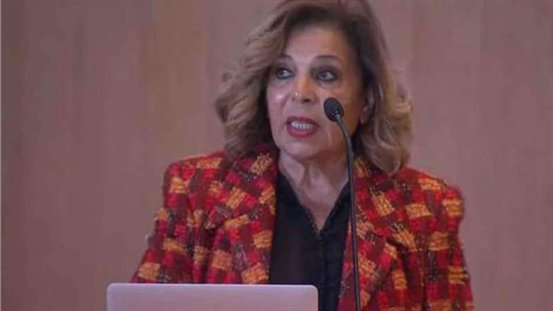 الدكتورة مشيرة خطاب