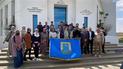 وفد طلاب جامعة قناة السويس للذكاء الاصطناعي في زيارة ميدانية للقرية الذكية