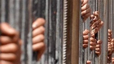 ضبط 3 أشخاص هاربين من أحكام بالسجن المؤبد بالبحر الأحمر