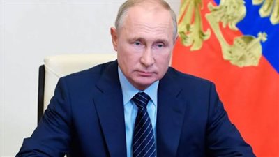 بوتين يوقع قانون تسجيل الشركات في 