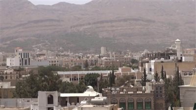 التحالف العربي يطالب المدنيين بالابتعاد عن مخازن الأسلحة وأوكار الحوثيين في صنعاء